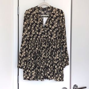 Zara Floral babydoll dress blk XS